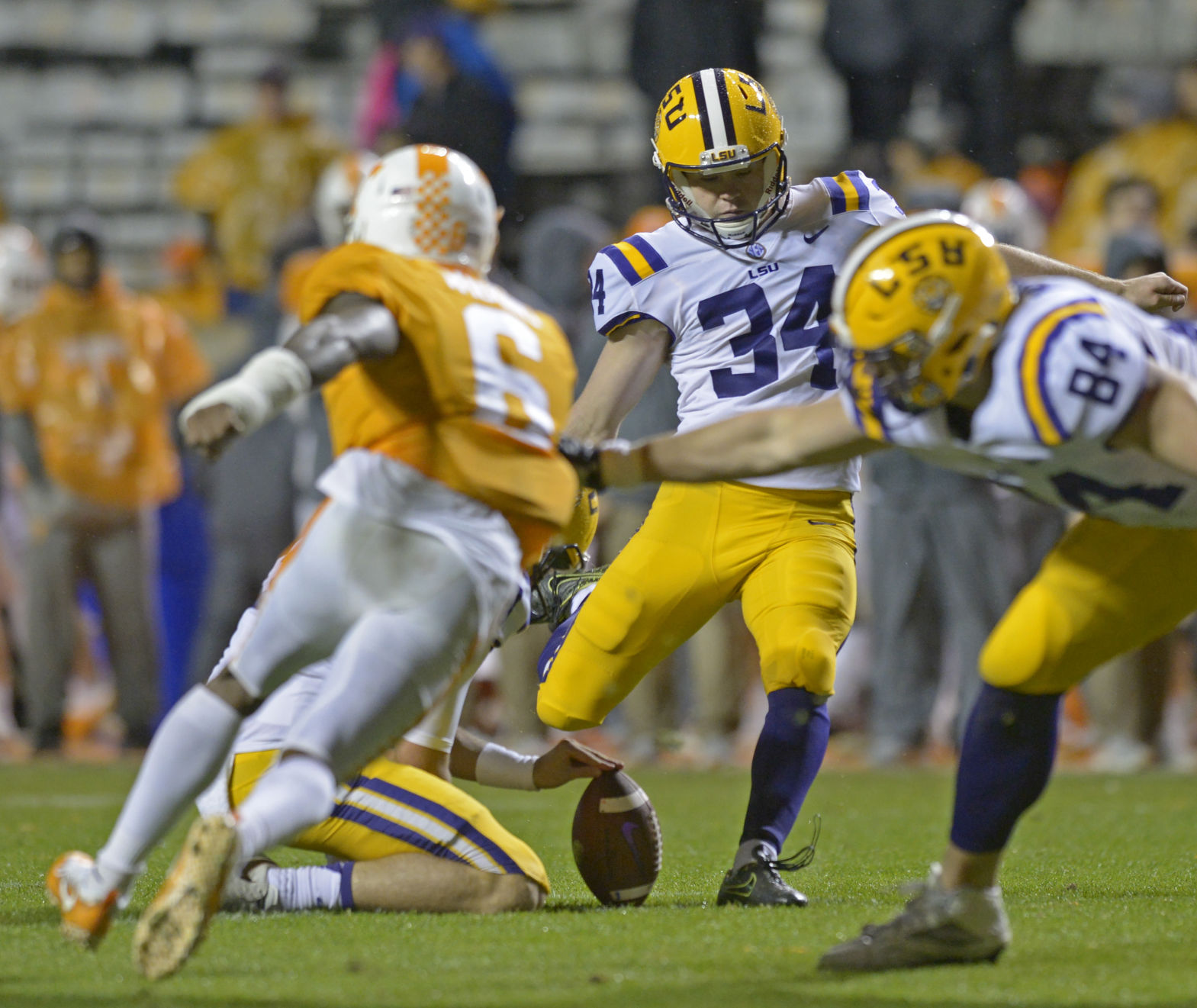 lsutenn.111917 HS 2106.JPG